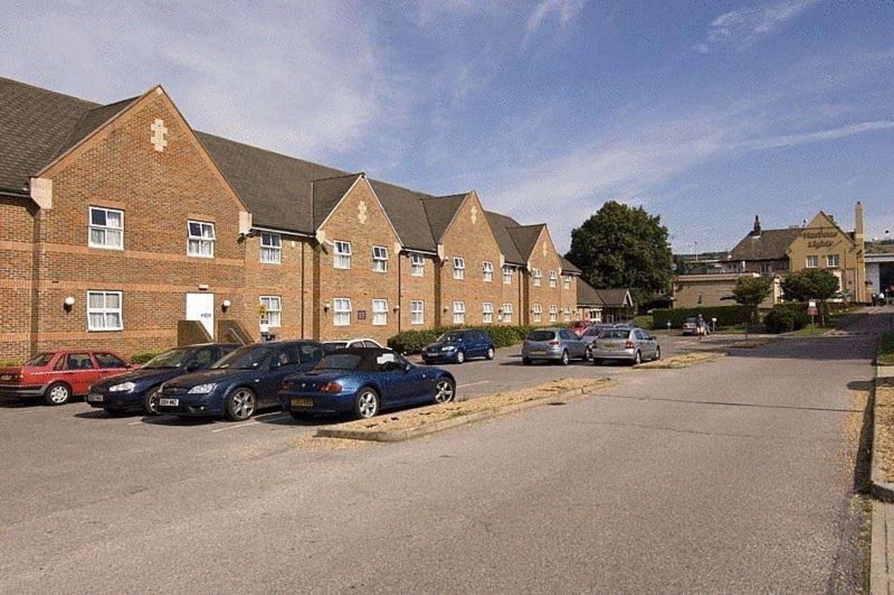 Premier Inn Portsmouth North Harbour エクステリア 写真